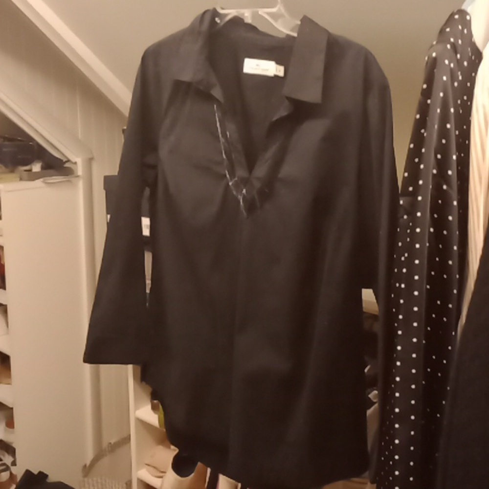 Vineyard Vines Long sleeve top size medium